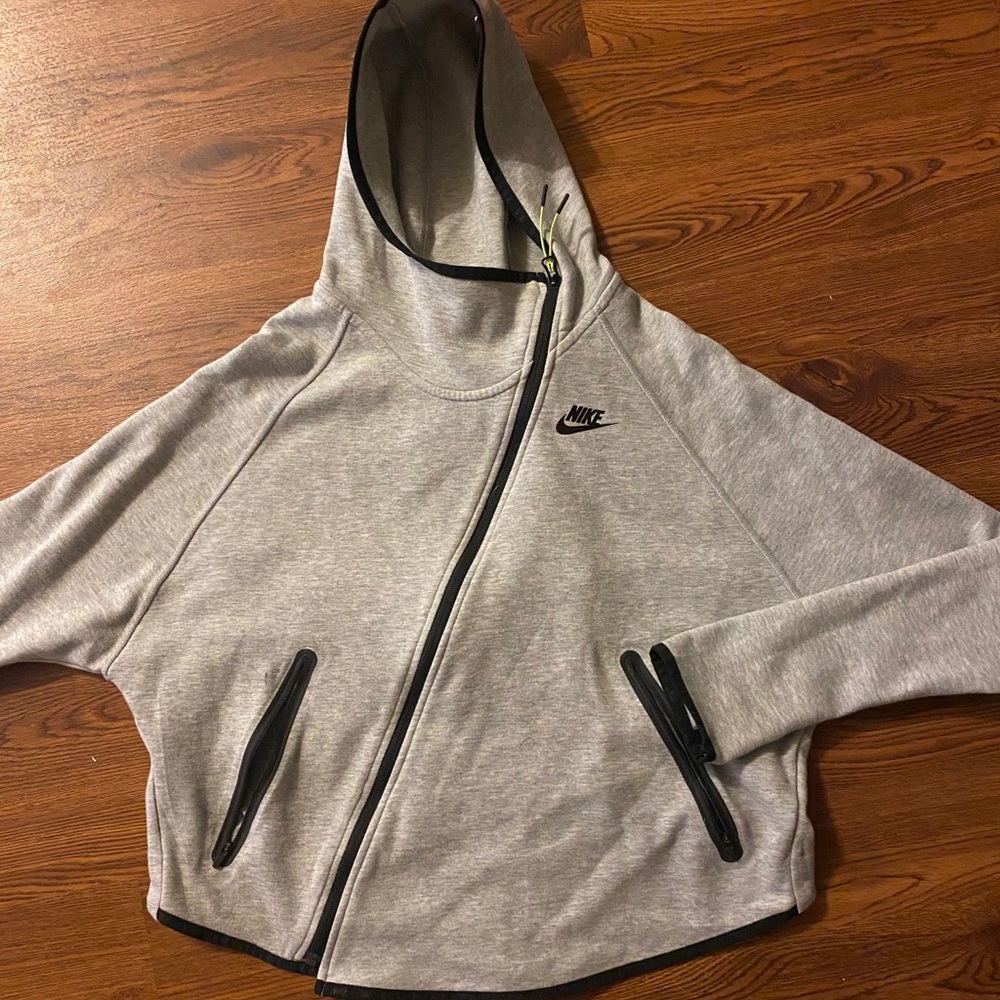 Nike high low sweater